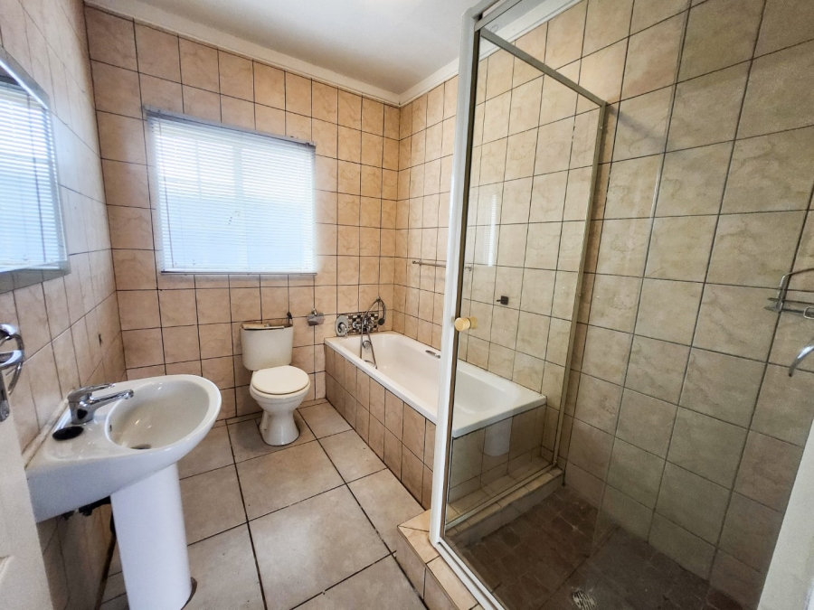 3 Bedroom Property for Sale in Flamwood North West